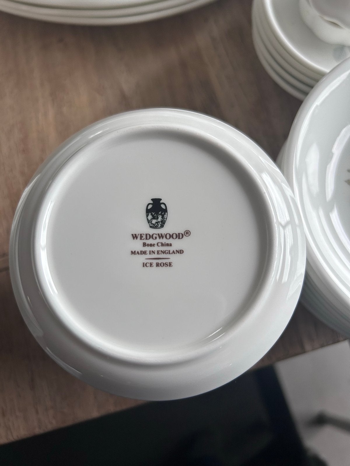 Wedgwood Ice Rosé servies - Compleet en elegant, Ophalen, Klassiek, Zo goed als nieuw, Wedgwood