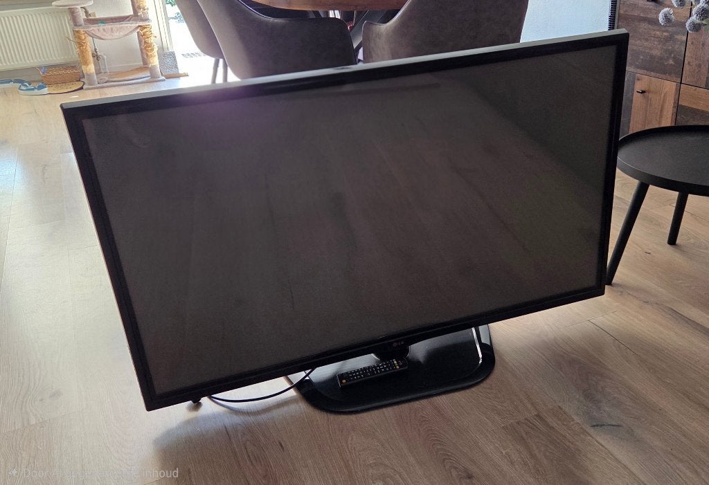 Televisie LG, Ophalen, Gebruikt, 50 Hz, 100 cm of meer