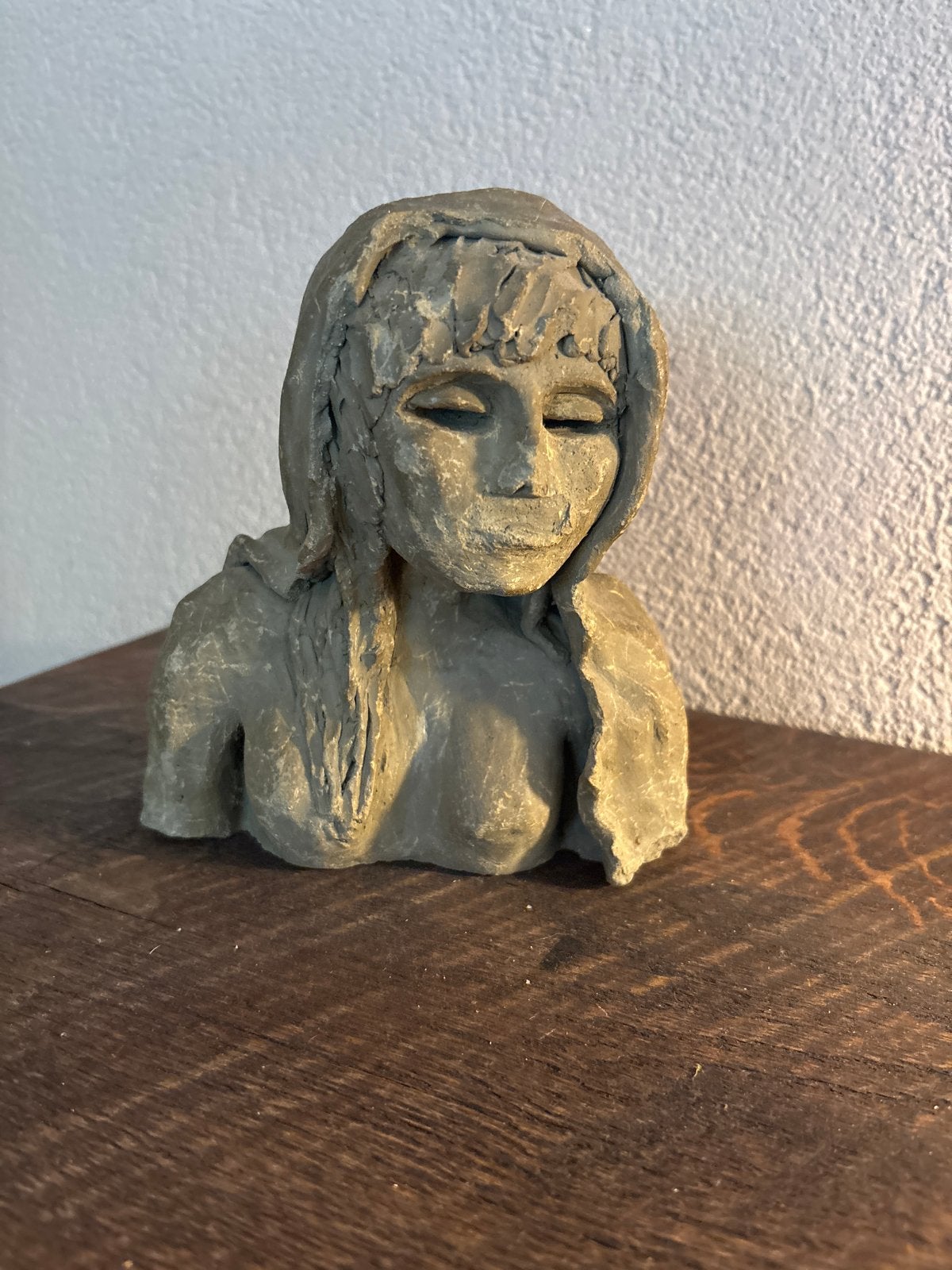 Handgemaakte buste van vrouw, steen/keramiek, Antiek en Kunst, Minder dan 20 cm, Buste, Ophalen of Verzenden, Handgemaakt