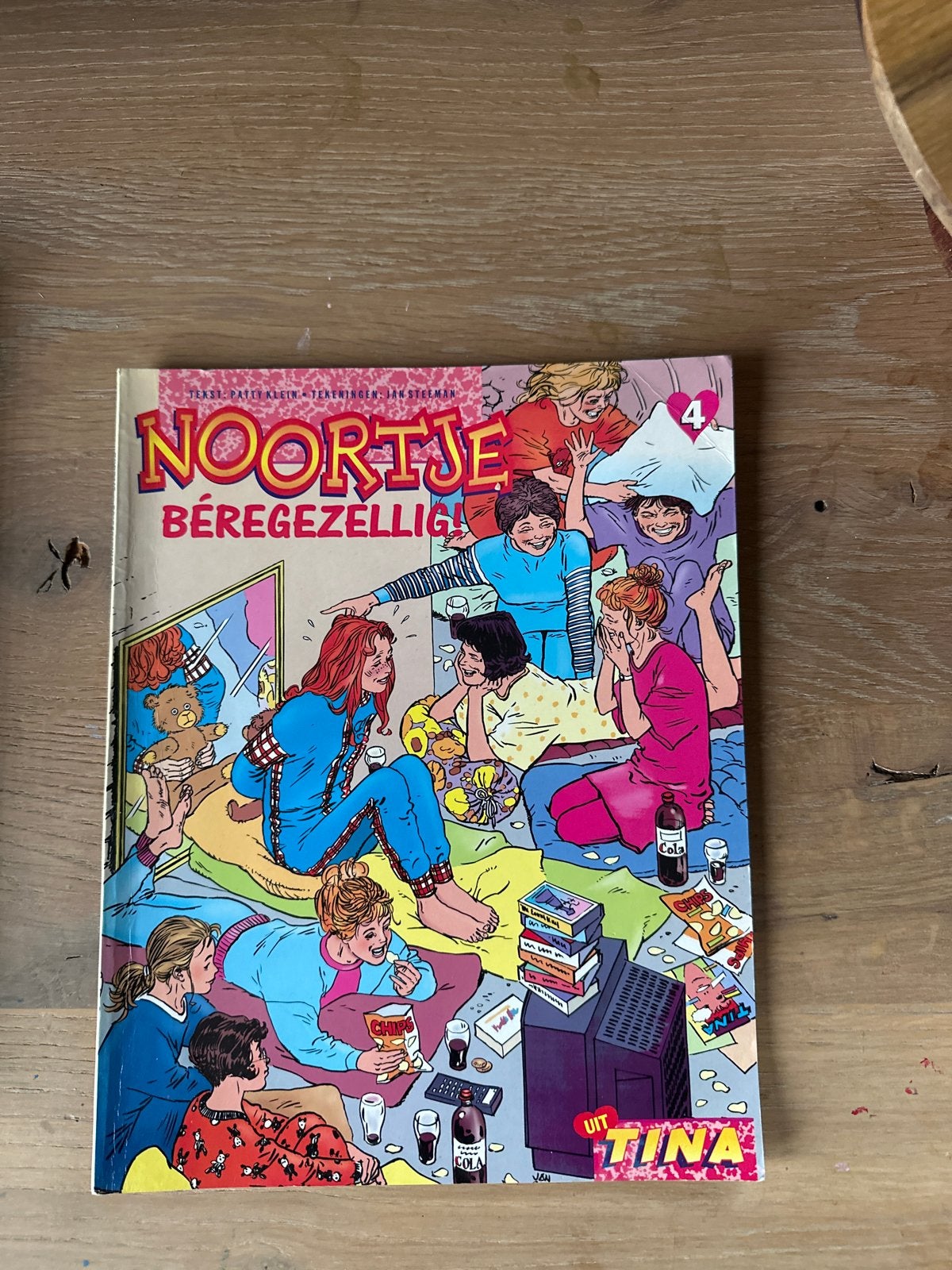 Noortje 4: Béregezellig! - Stripboek uit Tina, Eén stripboek, Ophalen of Verzenden, Gelezen