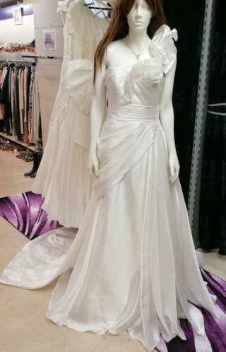 Pronovias Barcelona nieuw ivoor kleurige bruidsjurk 38 37217, Trouwjurk, Pronovias, ., Wit