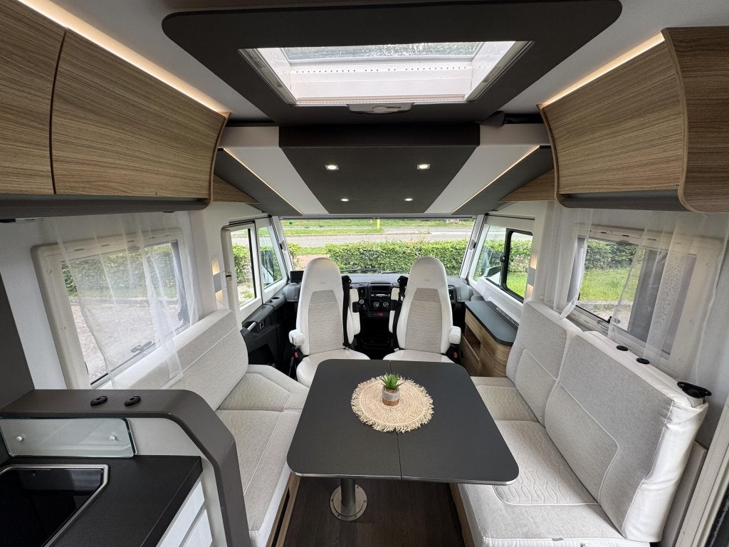 Foto 12 van Adria Sonic Plus I 700 DC - Dakairco!