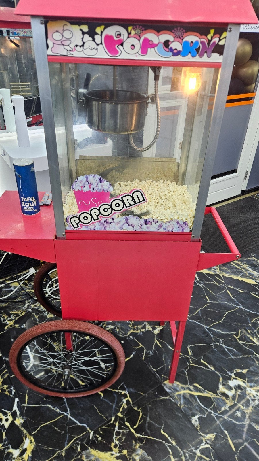 Goed werkende popcornmachine te huur voor evenementen, Ophalen