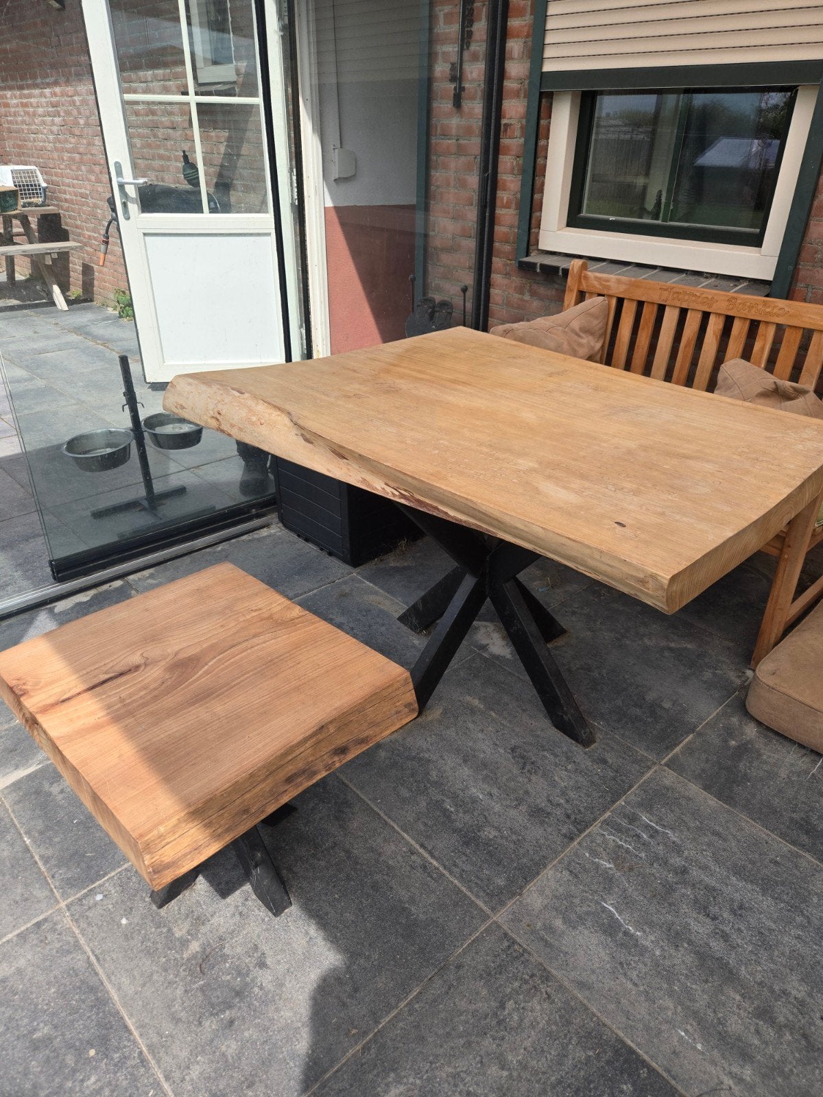 Stevige boomstamtafel met bijpassende salontafel, Overige houtsoorten, Gebruikt, 100 tot 150 cm, Rechthoekig