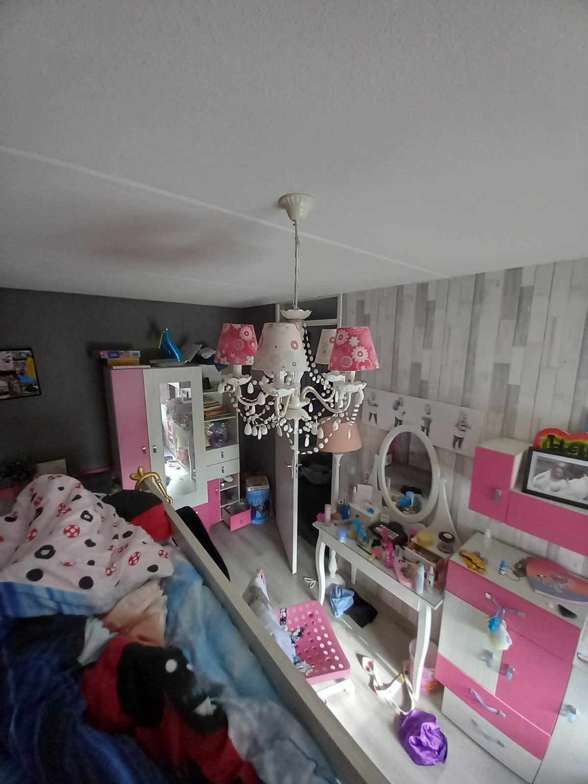 Mooie kroonluchter voor meisjeskamer, Huis en Inrichting, Ophalen, Gebruikt, E14 (klein), Kinderlijk, Speels, Sprookjesachtig