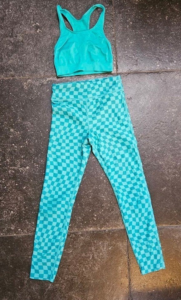 Nieuwe sportkleding - legging en top 130-140 meisje, Meisje, Nieuw, Ophalen of Verzenden, Setje