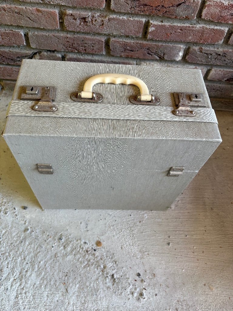 Leuke oude vintage koffer, Sieraden, Tassen en Uiterlijk, Ophalen of Verzenden, Gebruikt, Leer