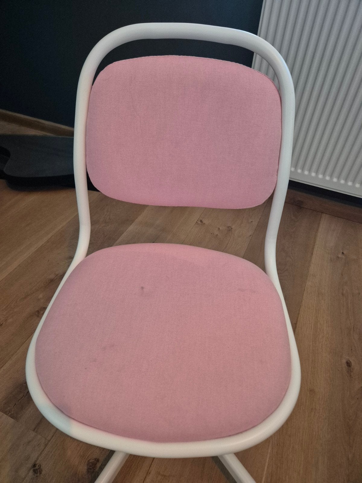IKEA Roze Kinderbureaustoel - Ideaal voor Thuisstudie, Ophalen, Gebruikt, Roze, Bureaustoel