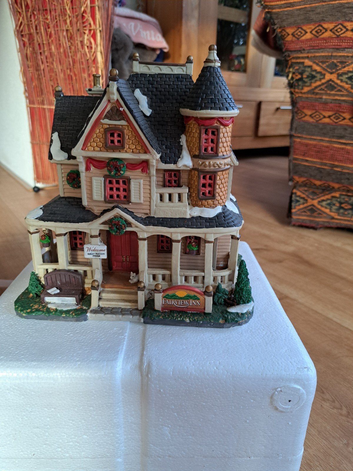 lemax huisje fairviewInn, Diversen, Kerst, Ophalen of Verzenden