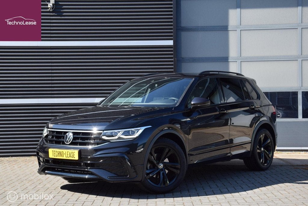Volkswagen Tiguan 1.5 TSI R-Line Black Style 19 inch ACC Tre, 1441 kg, 15 km/l, Euro 6, 4 cilinders