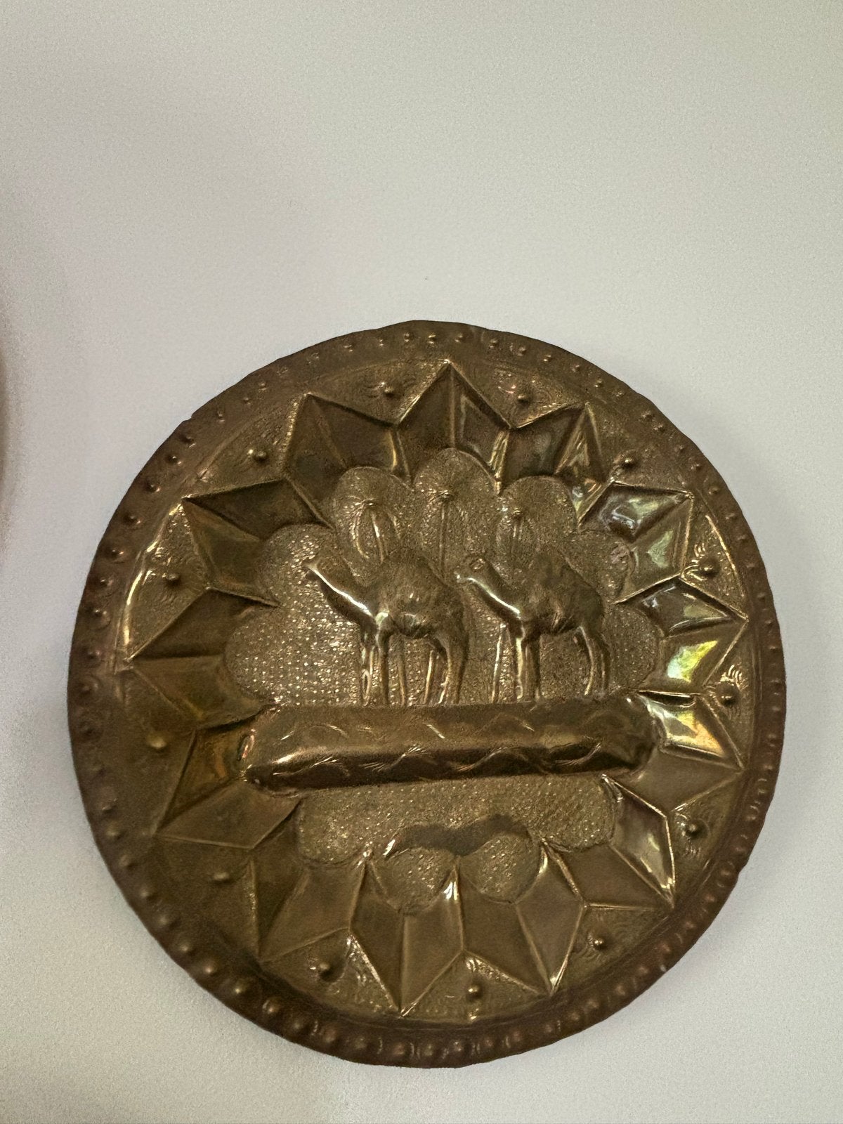 Decoratieve Koperen Plaat met Kamelen Reliëf, Ophalen of Verzenden, Koper