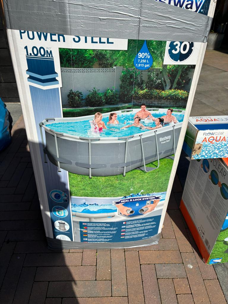 Bestway Power Steel Ovaal Opzetzwembad 4.27m x 2.50m x 1.00m, Tuin en Terras, Ophalen, Gebruikt, 200 tot 300 cm, 80 tot 120 cm