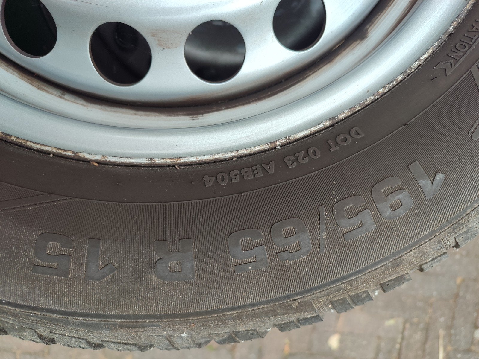 set winterbanden met velg, zaten onder vw caddy, Ophalen, Gebruikt, 15 inch, Banden en Velgen