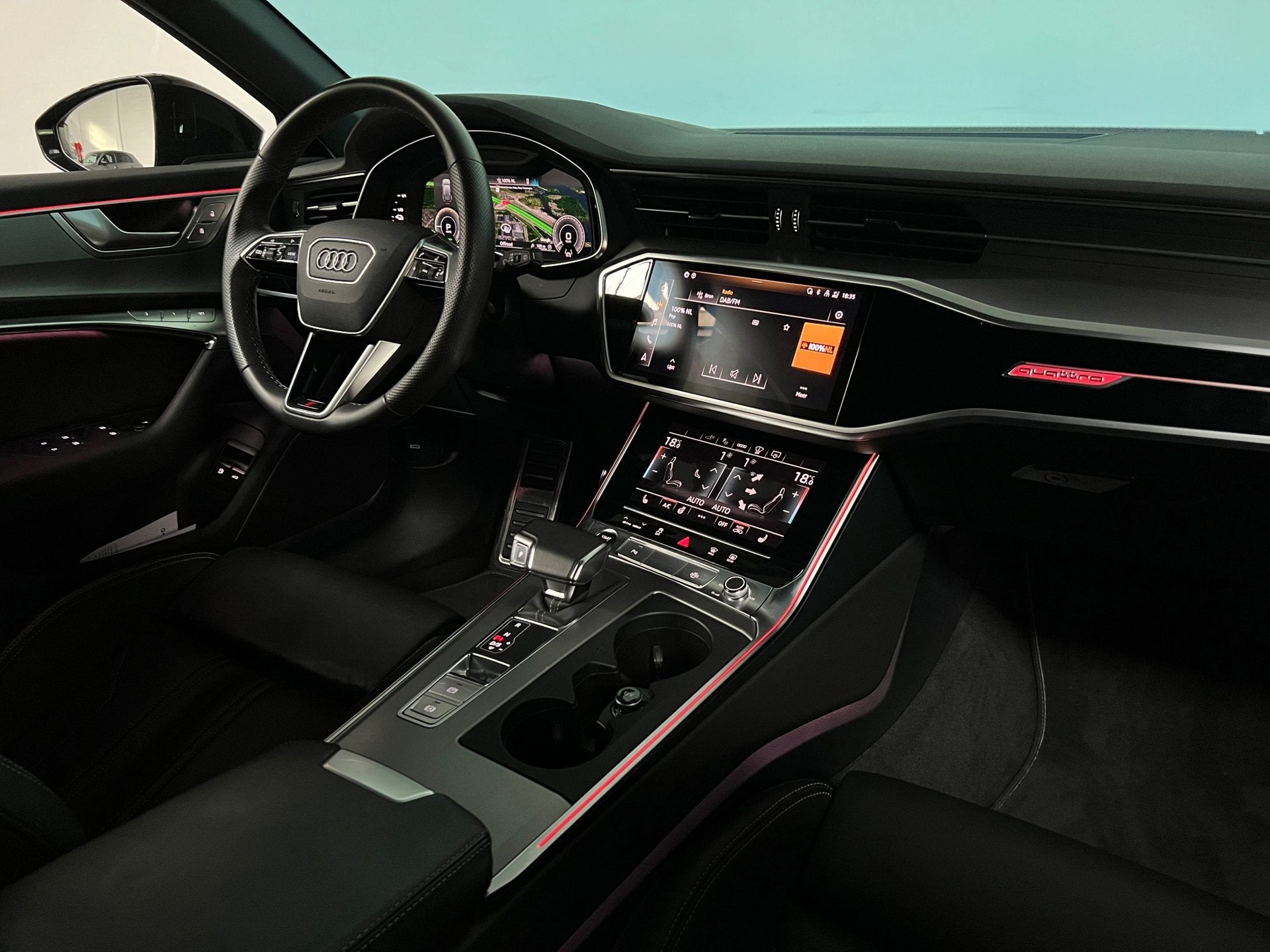 Foto 2 van Audi A6 Avant 55 TFSI e quattro S Line S6 Competition ACC Pa