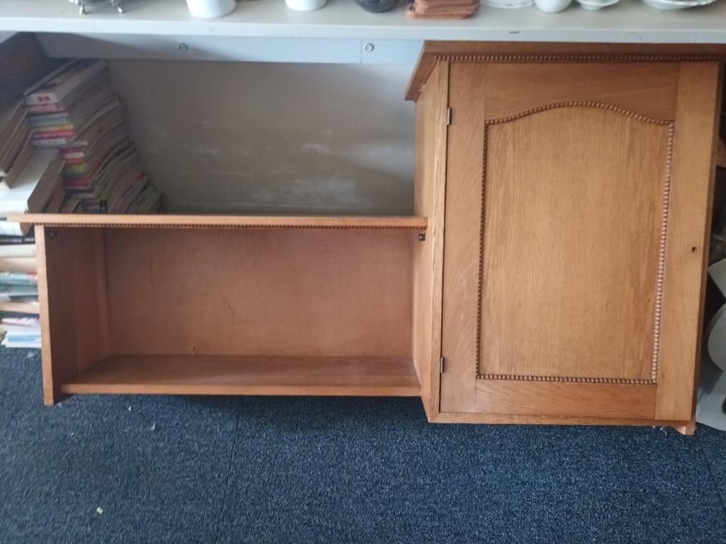 Eikenhouten wandkast met open vak en dichte kast, Antiek en Kunst, Ophalen