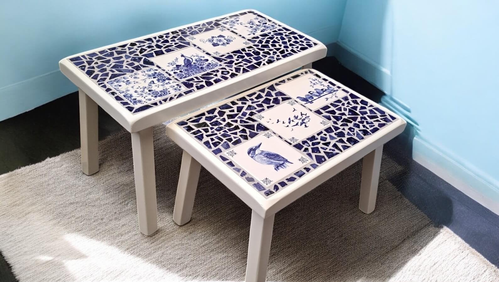 Set van 2 mozaïek bijzettafels met Delfts blauw decor, Ophalen, Minder dan 45 cm, 55 tot 75 cm, Zo goed als nieuw