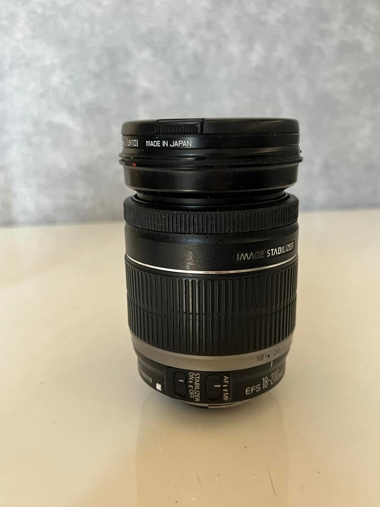 Canon EF-S 18-200mm f/3.5-5.6 IS lens, Ophalen of Verzenden, Gebruikt, Standaardlens, Zoom