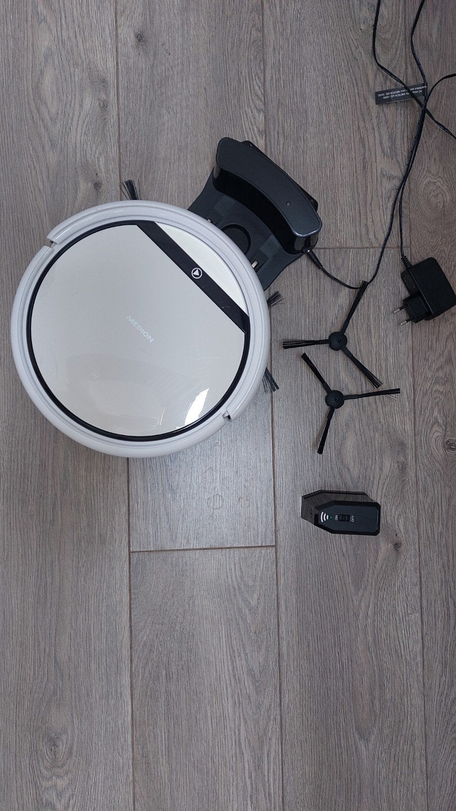 Medion Robotstofzuiger - Wit, Zo goed als nieuw, Ophalen, Overige merken, Zo goed als nieuw, Robotstofzuiger