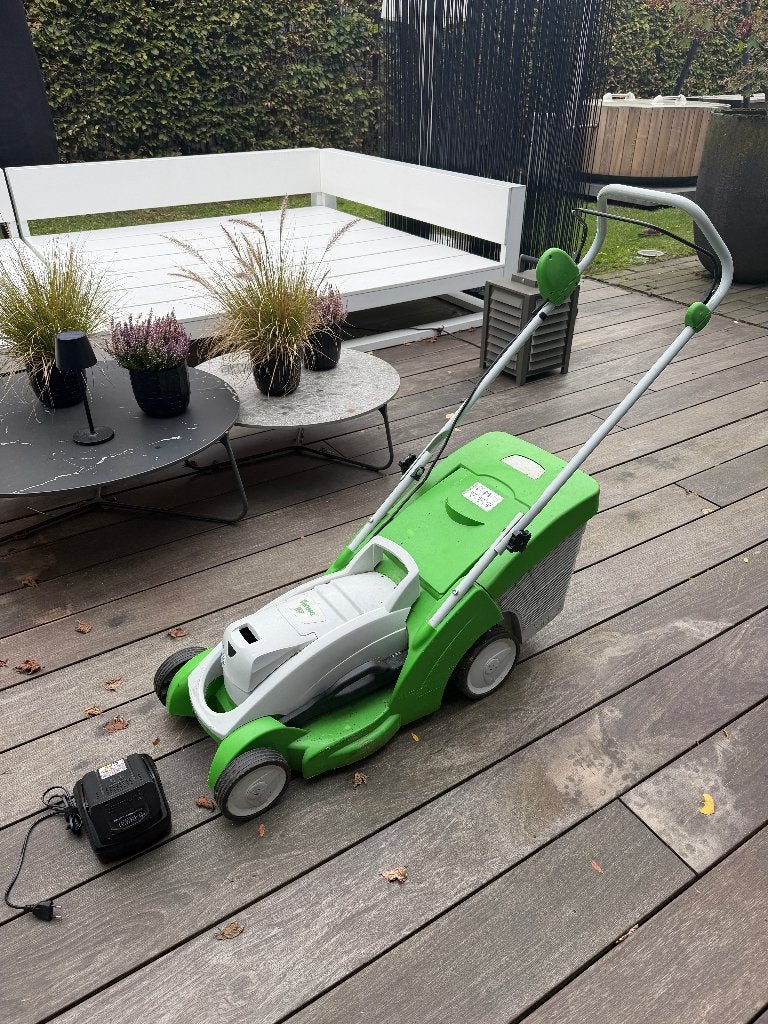 Viking MA 339.0 Accumaaier incl. STIHL AP 200 Accu en Lader, Tuin en Terras, Ophalen, Accu-grasmaaier, Opvangbak, Gebruikt