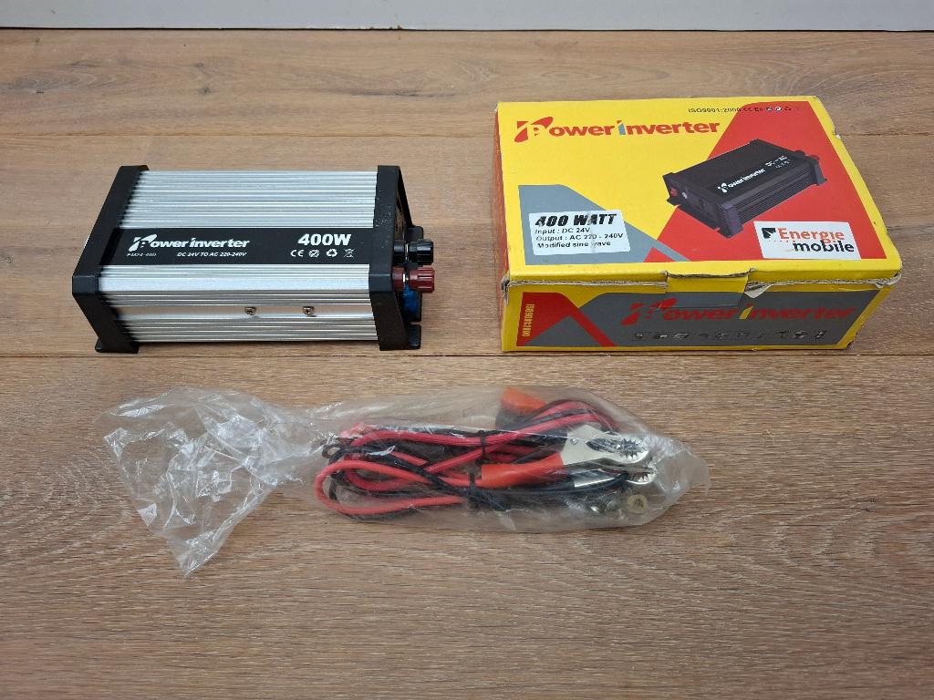 Spanningsomvormer / Stroomomvormer - 24VDC/230VAC - NIEUW, Ophalen of Verzenden, Nieuw, Universele onderdelen