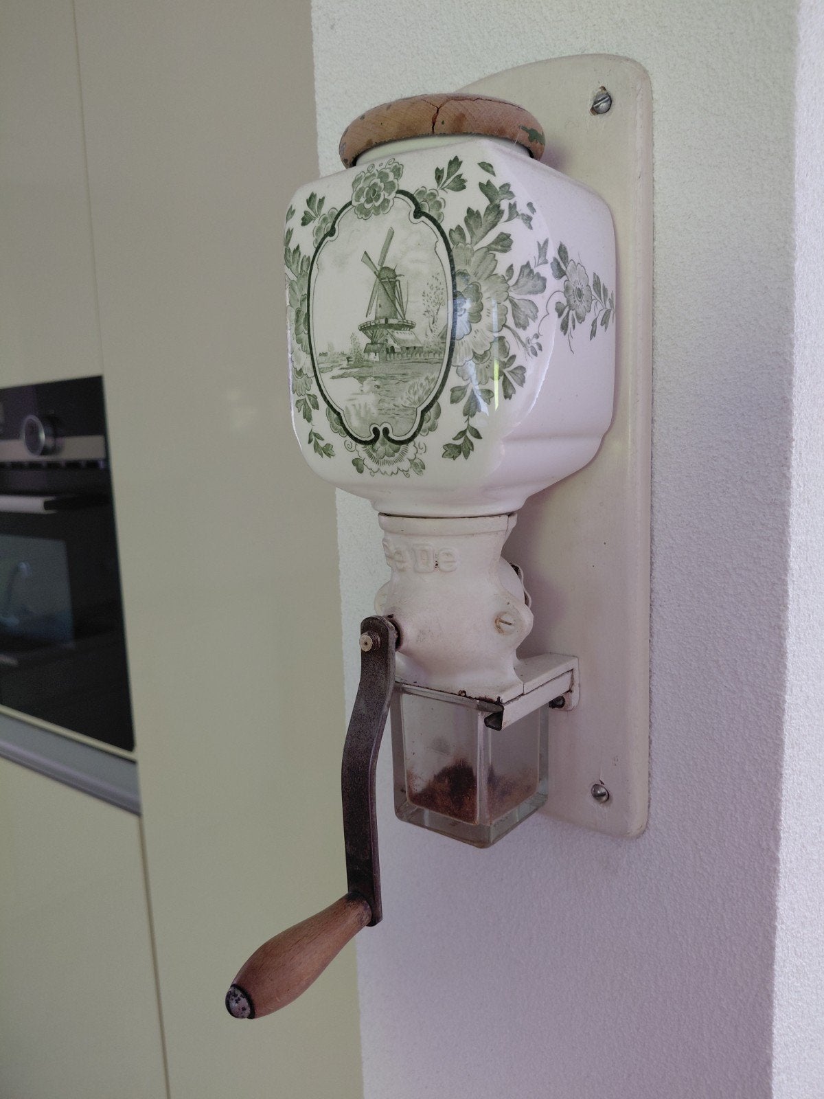 Antieke Wandkoffiemolen met Molenlandschap, Ophalen of Verzenden