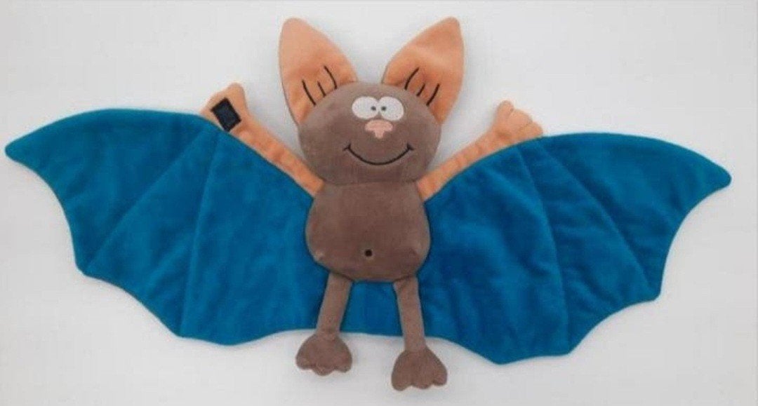 Woody knuffel Vleermuis ca. 25cm hoog, Ophalen of Verzenden, Zo goed als nieuw, Overige typen, Middelgroot (20 tot 80 cm)