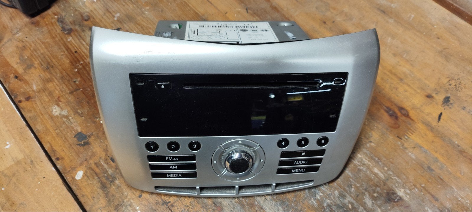 Radio Lancia delta 3, Ophalen of Verzenden