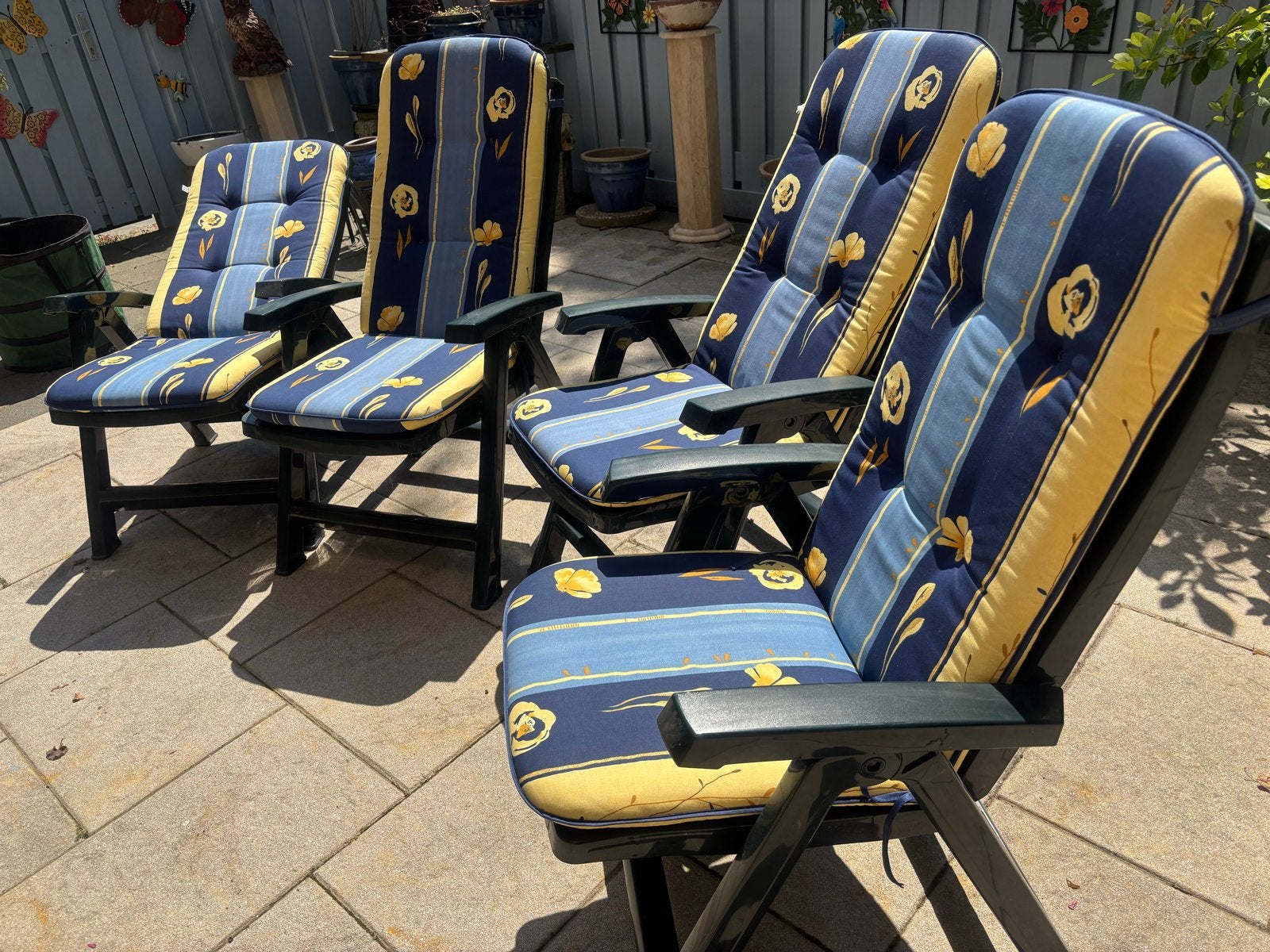 4 tuinkussens 25 euro dus zonder de stoelen, Ophalen, Nieuw