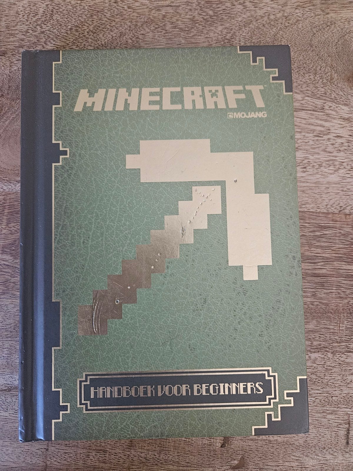 Minecraft Handboek voor Beginners - Hardcover, Ophalen of Verzenden, Zo goed als nieuw, Mojang, Non-fictie