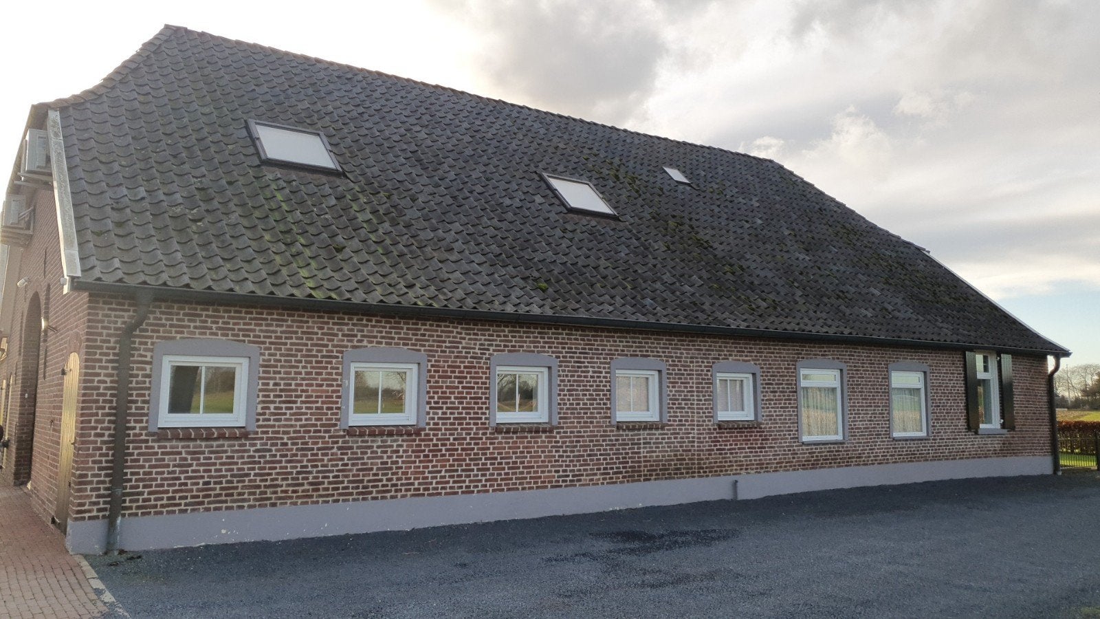 Oud Hollandse dakpannen en nokvorsten - zelf verwijderen, Doe-het-zelf en Verbouw, Dakpannen en Dakbedekking, Ophalen, Gebruikt