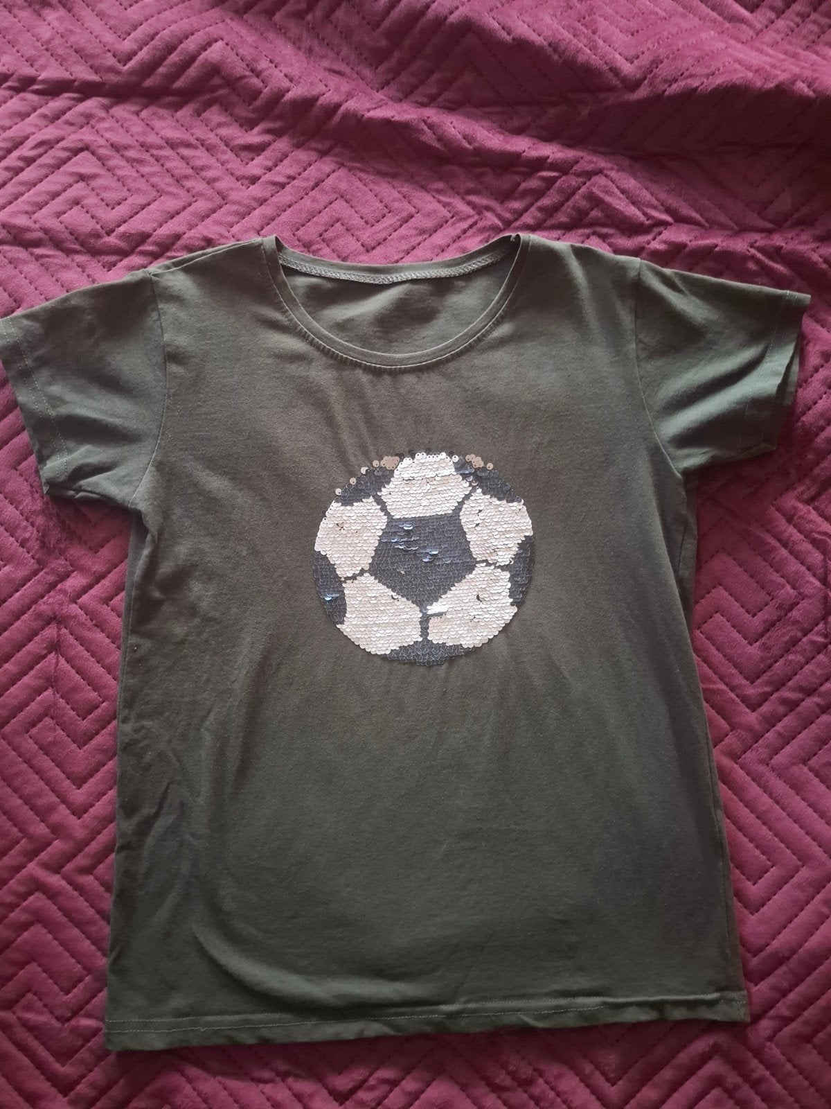 Shirtje maat 146/152 met voetbal pailletten, Ophalen of Verzenden, Zo goed als nieuw, Jongen, Shirt of Longsleeve
