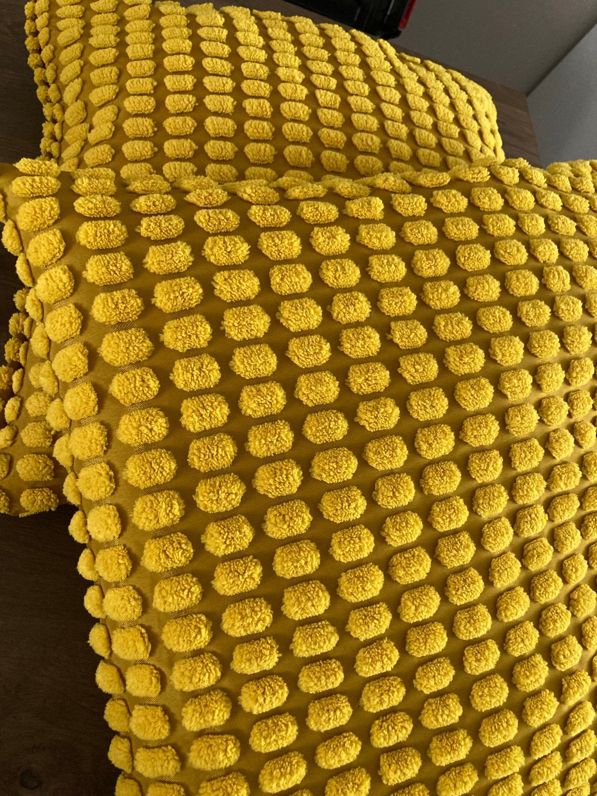 Ongebruikte okergele sierkussens 50x50 cm van IKEA, Vierkant, Ophalen of Verzenden, Zo goed als nieuw, Sierkussen