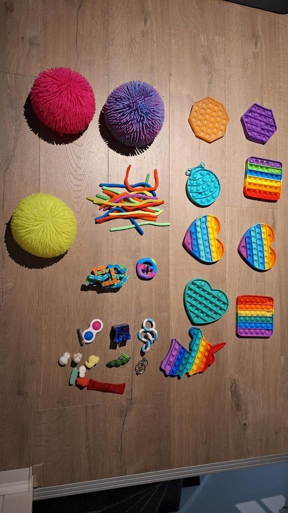 Grote set fidget toys / poppers / stressballetjes, Ophalen of Verzenden, Gebruikt, Jongen of Meisje