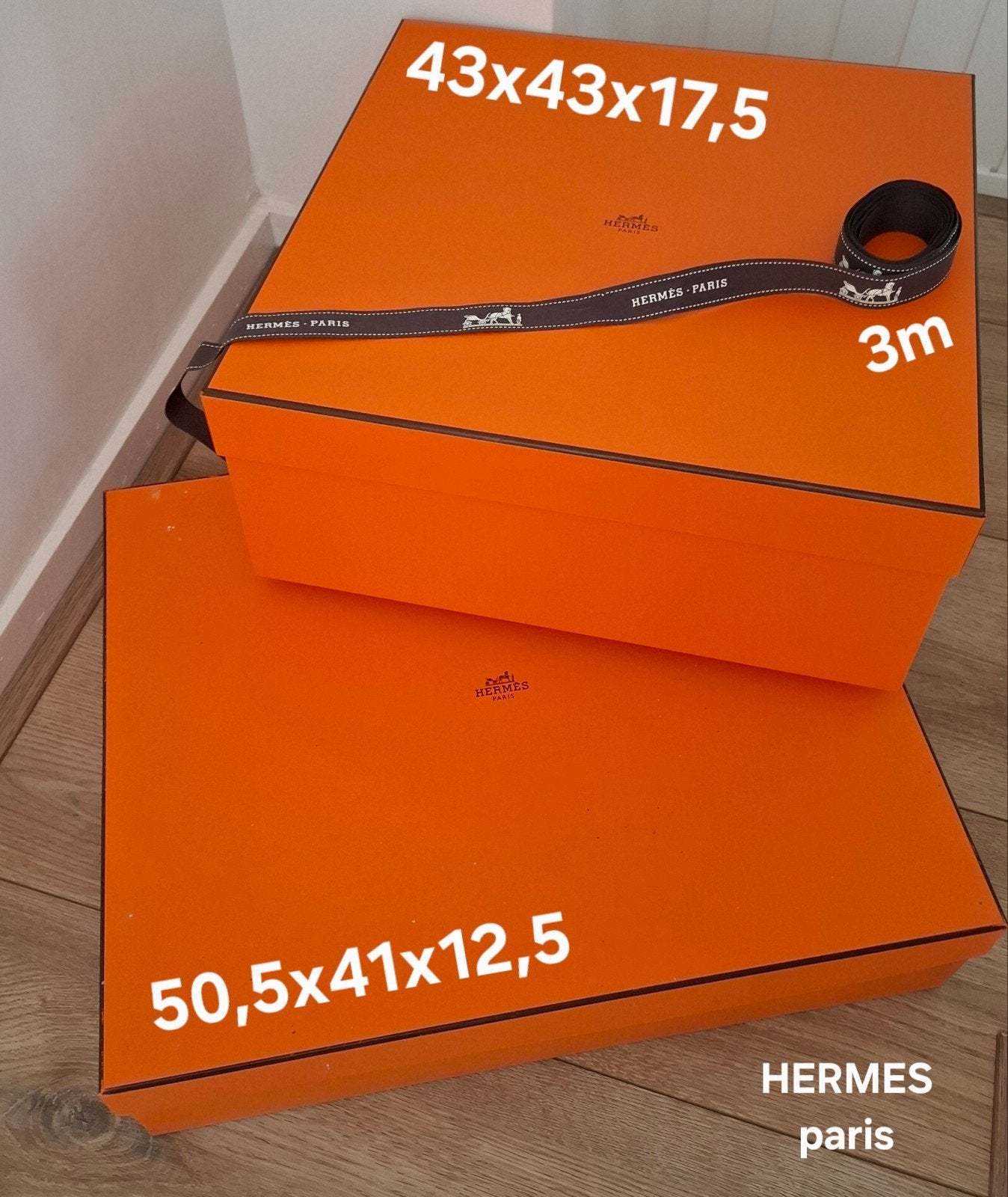 2x HERMES Dozen (incl. 1 beschadigd) + 3m Inpaklint, Verzamelen, Ophalen, Gebruikt
