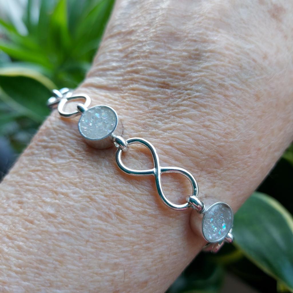 Mooie nieuwe unieke mas. zilveren armband,Angel Aura Kwarts, Wit, Nieuw, Ophalen of Verzenden, Met edelsteen