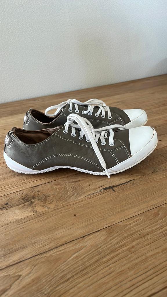 Converse sneakers dames 39 taupe, Kleding | Dames, Schoenen, Overige kleuren, Ophalen of Verzenden, Sneakers of Gympen, Zo goed als nieuw