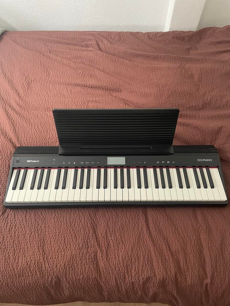 Roland GO:PIANO (adapter ontbreekt), Ophalen, Roland, Met standaard, 61 toetsen