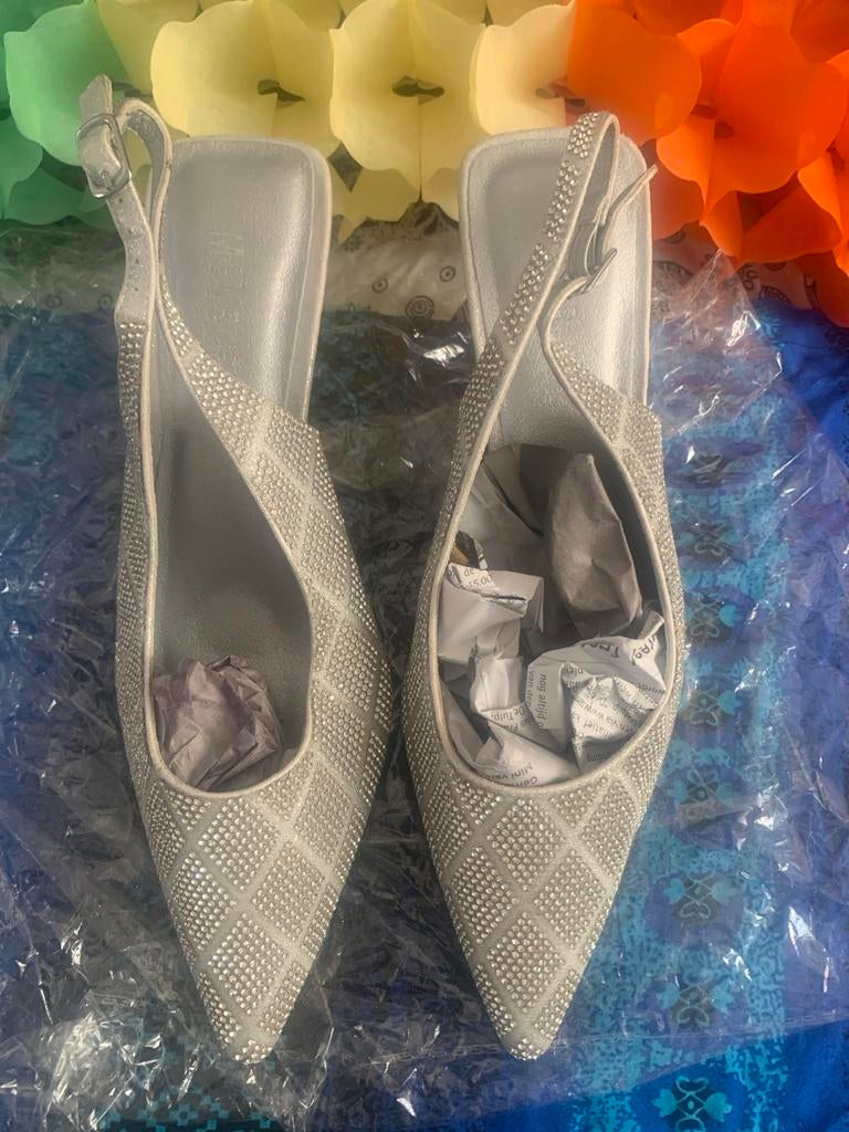 Mooi Menbur zilveren dames ketting haken maat 38, Ophalen of Verzenden, Nieuw, Overige kleuren, Pumps