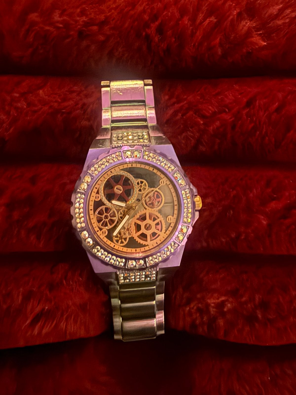 Guess paarse strass dameshorloge met schakels twv 249, Ophalen of Verzenden, Zo goed als nieuw, Staal