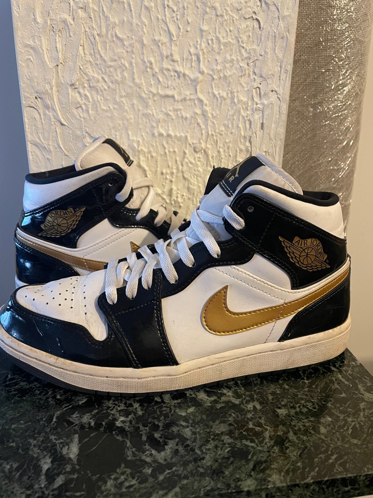 Nike Air Jordan 1 Mid, Ophalen of Verzenden