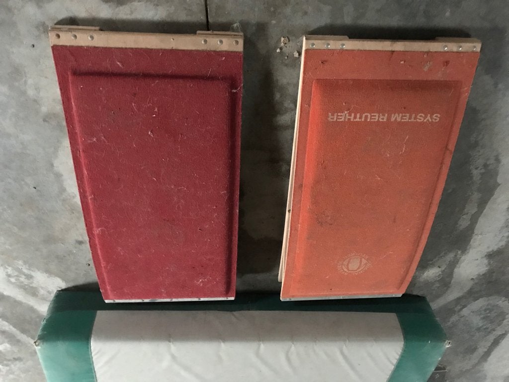 Springplank turnen gumnastiek Reuter, Maat 36 t/m 42, Ophalen, Zo goed als nieuw, Materiaal
