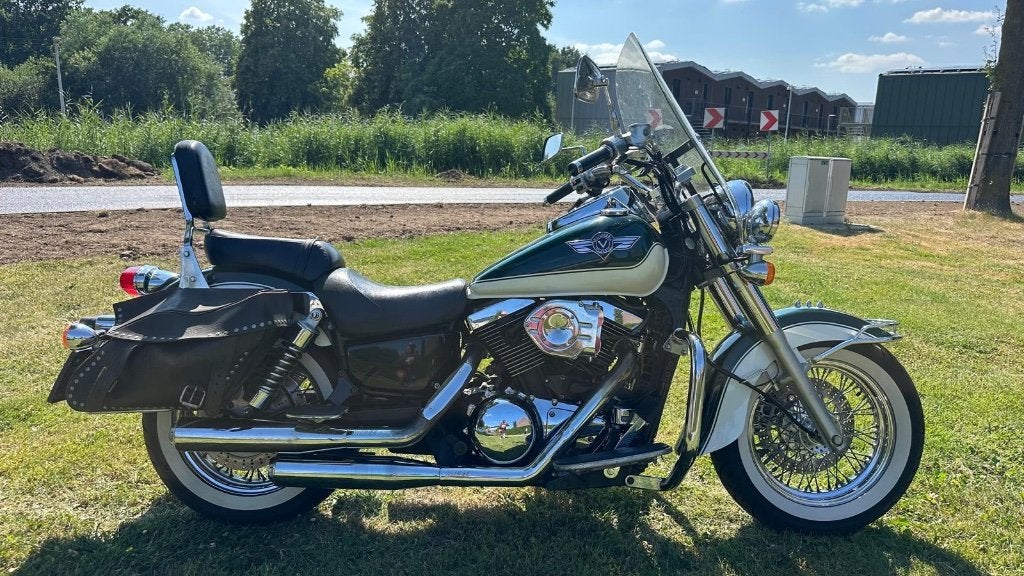mooie Kawasaki Vulcan VN classic 1500, Motoren, Cardan-aandrijving, 2 cilinders, Chopper, 1500 cc