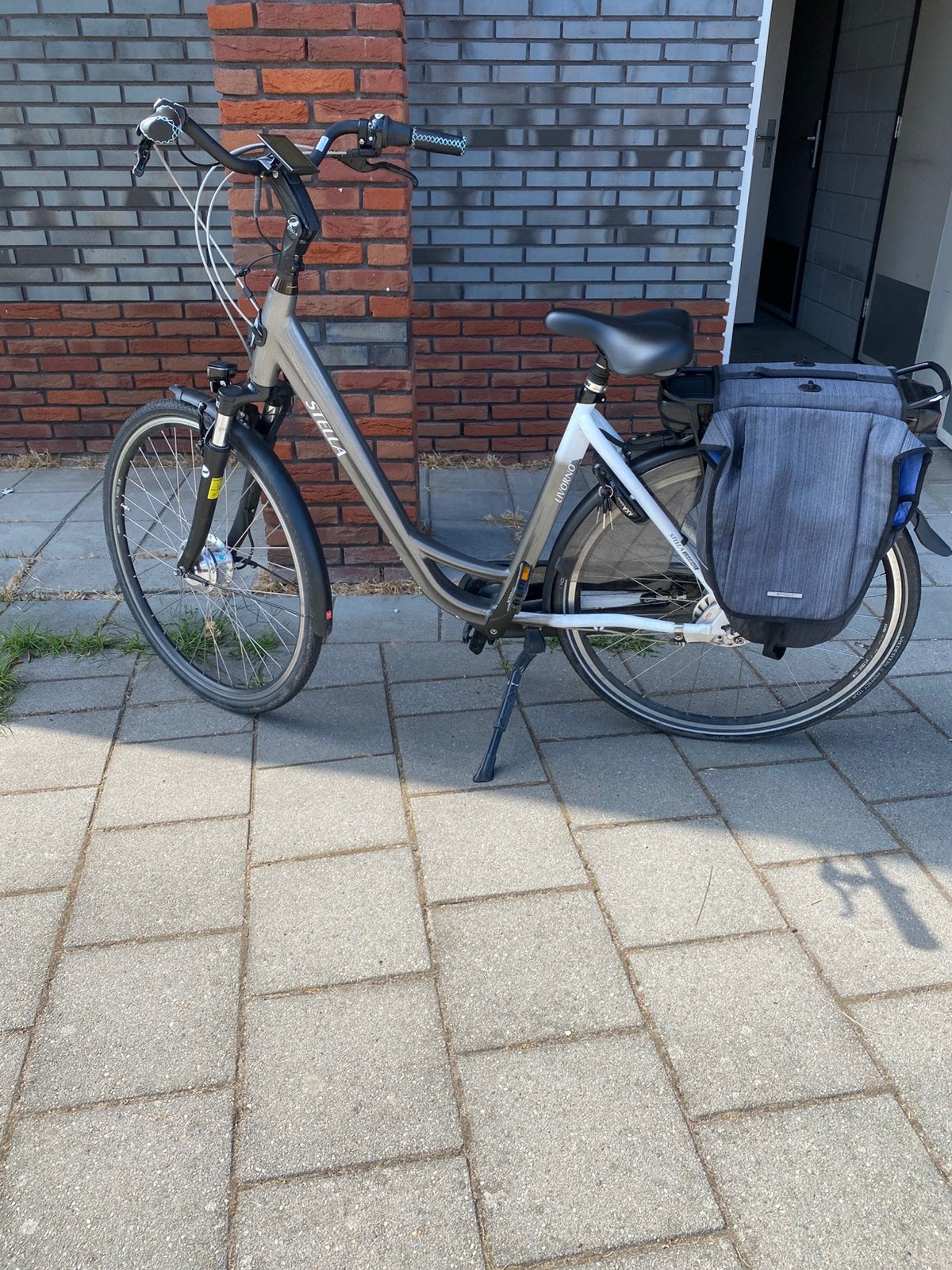 Stella Livorno,  e-bike. Wit met grijs., 55 tot 59 cm, Ophalen, Gebruikt, Overige merken