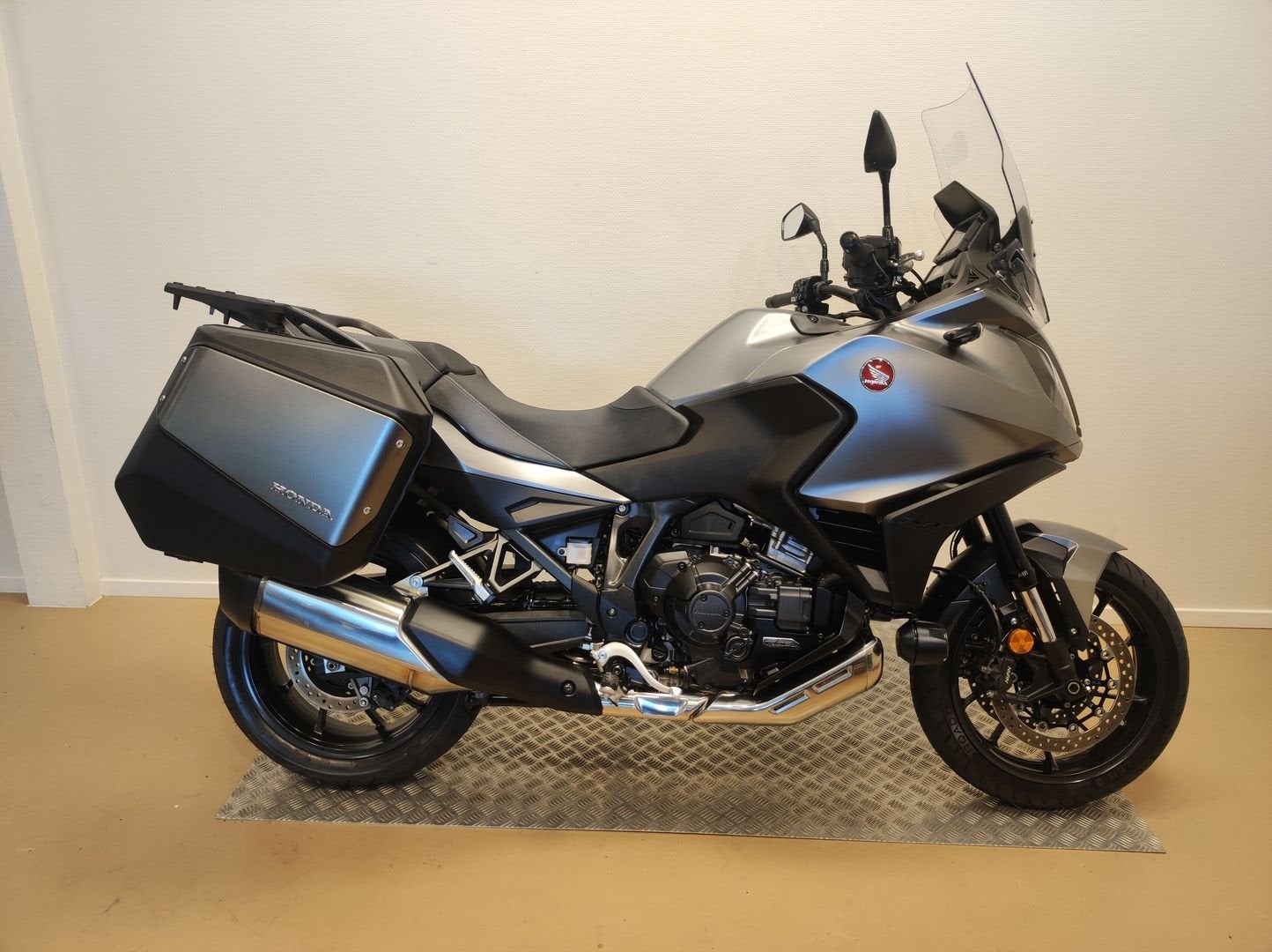 HONDA NT 1100 DCT (bj 2022), 2 cilinders, HONDA, Bedrijf, Onbekend