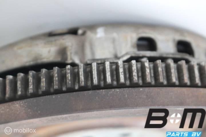 Vliegwiel met koppelingset VW Up! 04C105269B, Gebruikt