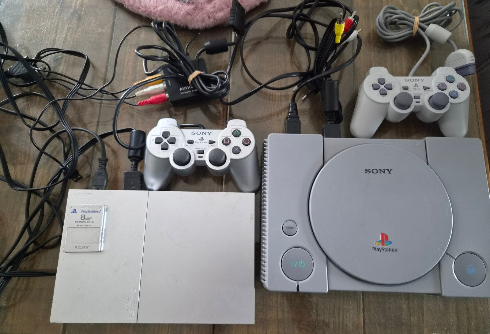 PlayStation 1 & PlayStation 2 met accessoires, Gebruikt, Phat, Met 2 controllers, Ophalen of Verzenden