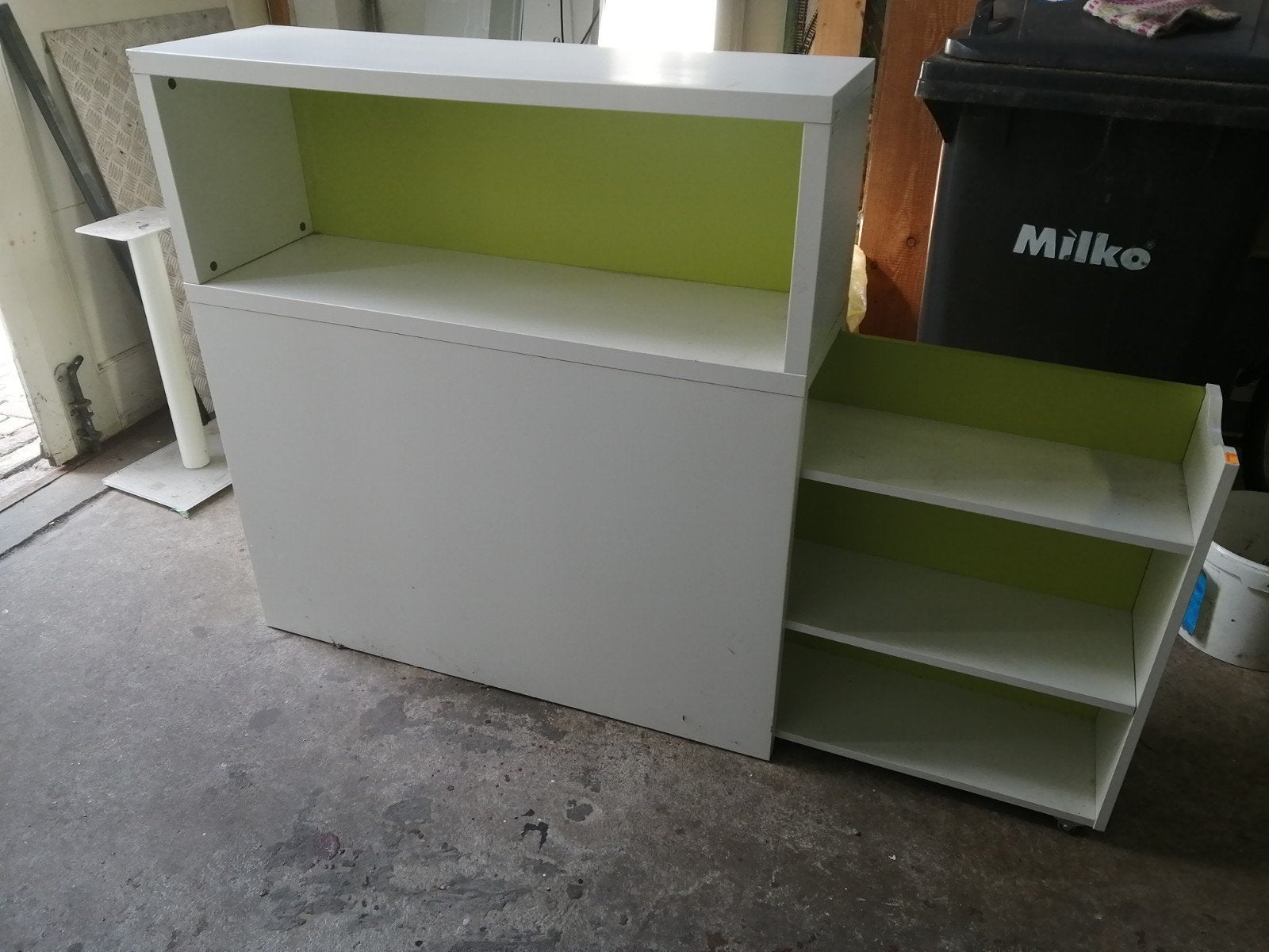 Witte kast met groen accent (96x39x100cm), Ophalen, Gebruikt