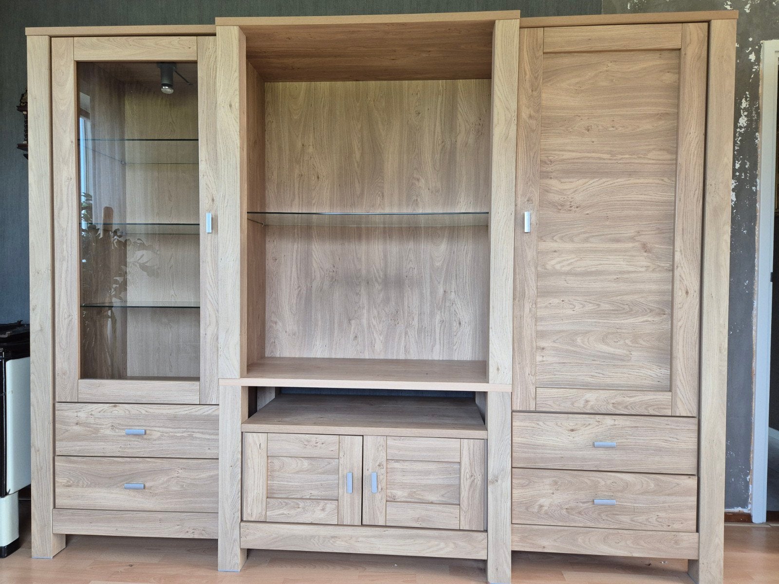 Mooie kast en grote eettafel en een salontafel., Ophalen, Gebruikt, 200 cm of meer, Vijf personen of meer