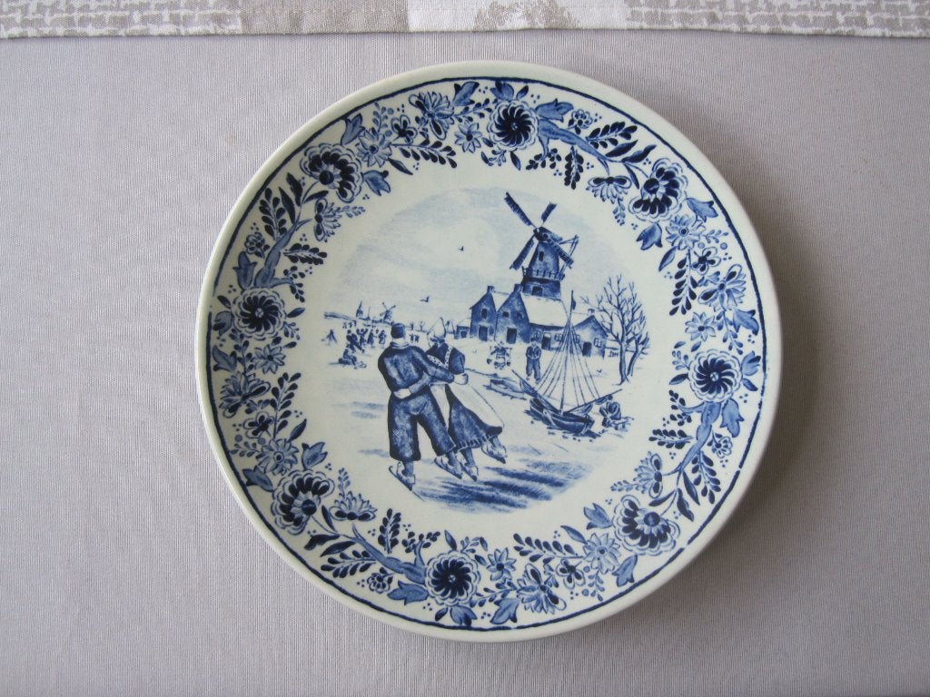 Wandbord met schaatsers, Antiek en Kunst, Ophalen of Verzenden