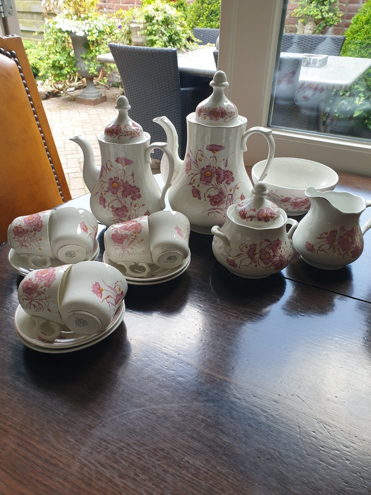 Antiek Koffie/thee servies (Société Ceramique), Ophalen